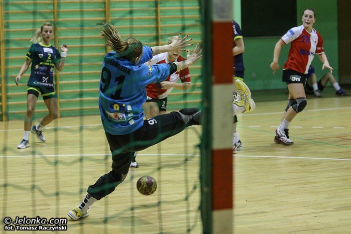 slavia-pokazaa-klase-przy-zotniczej-foto-50010