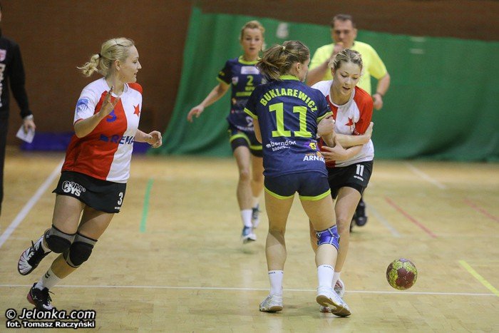 slavia-pokazaa-klase-przy-zotniczej-foto-50010