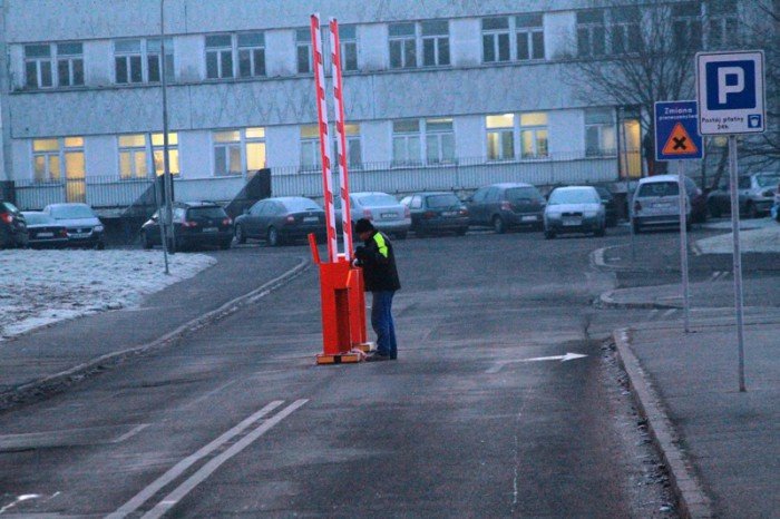 czytelnicy-karetkom-trudniej-wyjechac-ze-szpitala-foto-50058