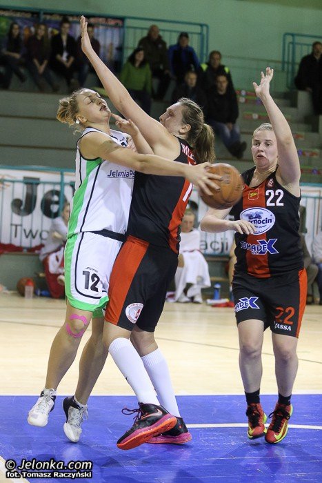 iliga-koszykarek-wielkie-emocje-w-sp-10-foto-50109
