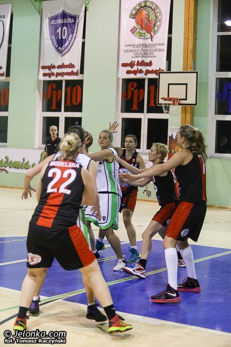 iliga-koszykarek-wielkie-emocje-w-sp-10-foto-50109