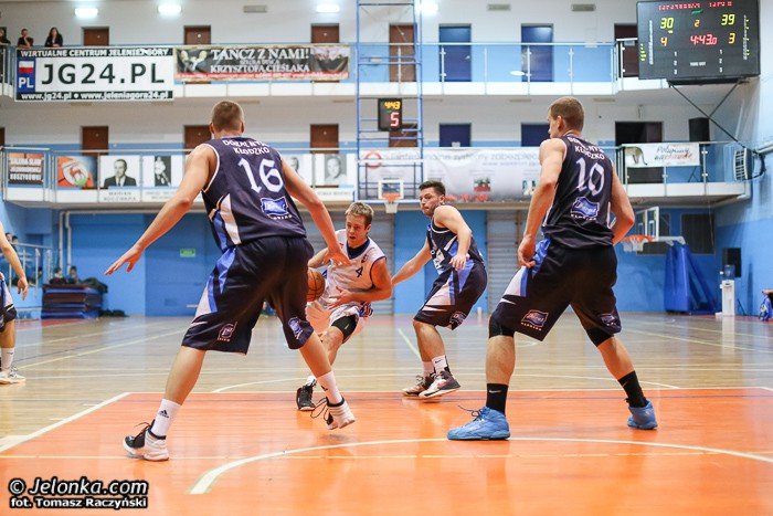 iiliga-koszykarzy-czwarta-porazka-z-rzedu-foto-50110