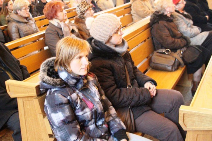 integracyjne-spotkanie-opatkowe-w-swiatyni-foto-50111