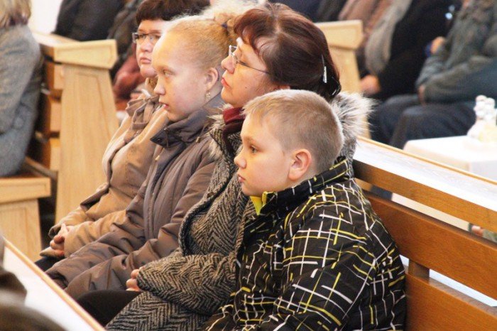 integracyjne-spotkanie-opatkowe-w-swiatyni-foto-50111