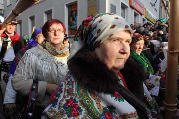 orszak-trzech-kroli-przeszed-ulicami-miasta-foto-50118