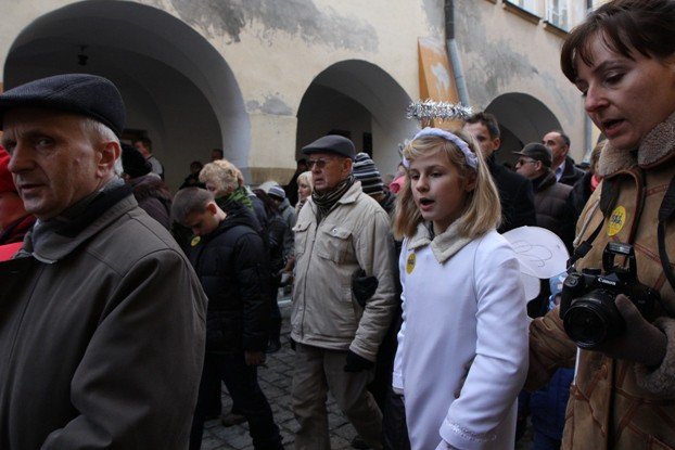 orszak-trzech-kroli-przeszed-ulicami-miasta-foto-50118