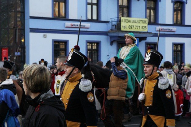 orszak-trzech-kroli-przeszed-ulicami-miasta-foto-50118