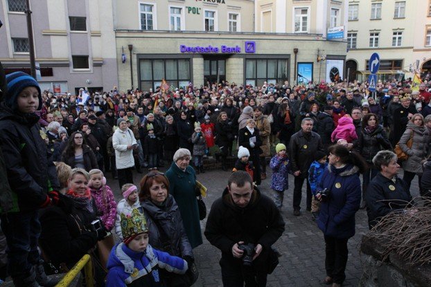 orszak-trzech-kroli-przeszed-ulicami-miasta-foto-50118