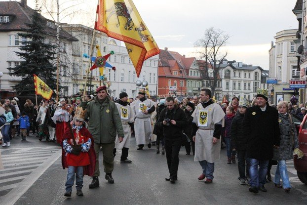 orszak-trzech-kroli-przeszed-ulicami-miasta-foto-50118
