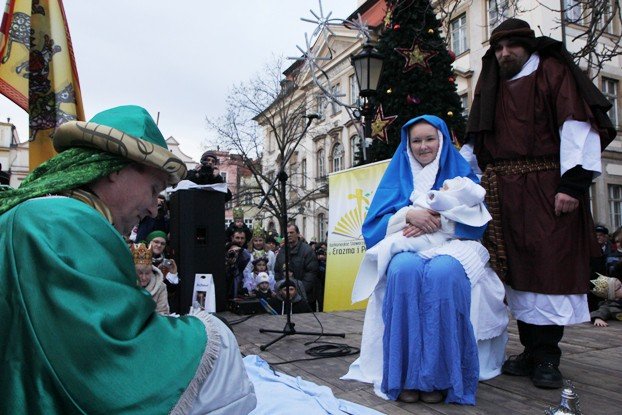 orszak-trzech-kroli-przeszed-ulicami-miasta-foto-50118