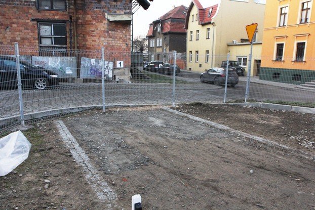 nowy-parking-w-cieplicach-foto-50142