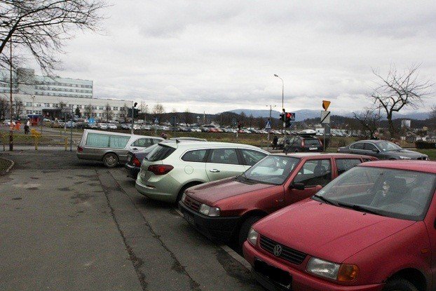 pacjenci-opaty-za-parking-szpitalny-to-zdzierstwo-foto-50192