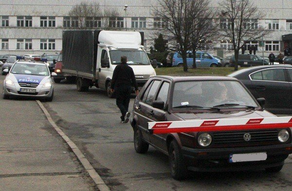 kolejny-konflikt-na-szpitalnym-patnym-parkingu-foto-50260