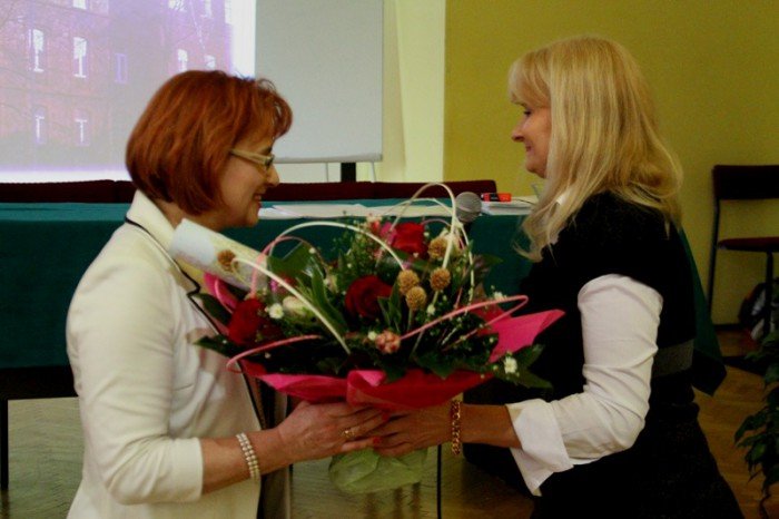 ekonom-i-wicedyrektor-szkoy-z-laurem-od-ministra-turystyki-i-sportu-foto-50303