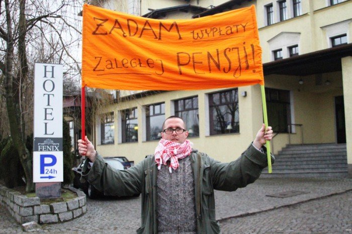 protest-na-bebnie-pod-hotelem-fenix-foto-50316
