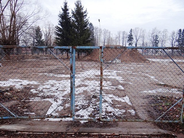 teren-po-basenie-w-sobieszowie-uporzadkowany-foto-50333