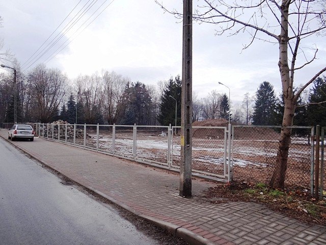 teren-po-basenie-w-sobieszowie-uporzadkowany-foto-50333