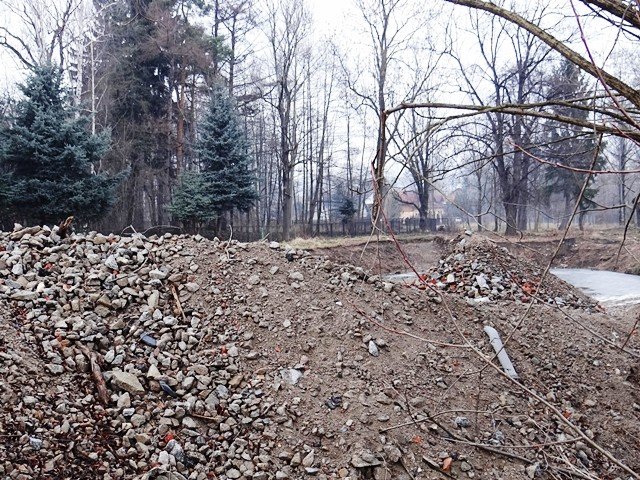 teren-po-basenie-w-sobieszowie-uporzadkowany-foto-50333