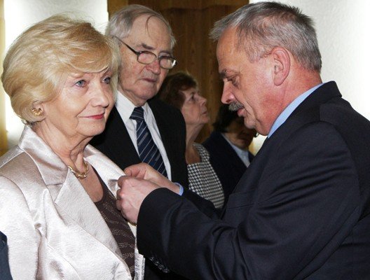 przezyli-z-soba-tyle-lat-piekne-jubileusze-w-ratuszu-foto-50363