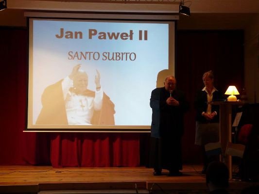 piechowiczanie-o-janie-pawle-ii-na-wystawie-foto-50417