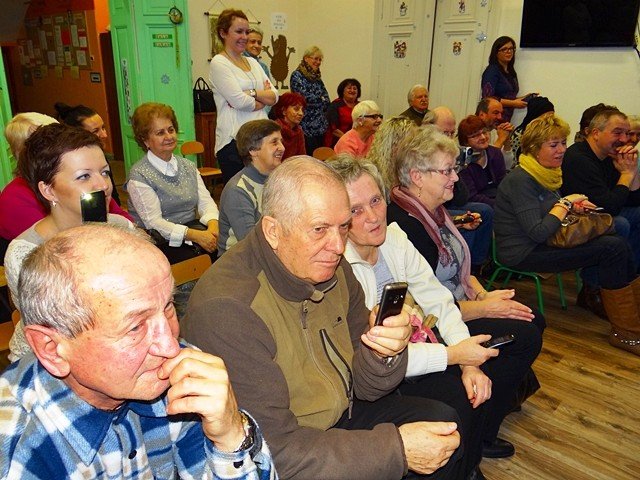 wzruszajace-wystepy-dla-babci-i-dziadkow-w-sobieszowie-foto-50418