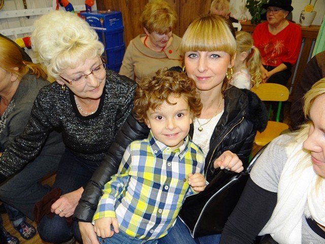 wzruszajace-wystepy-dla-babci-i-dziadkow-w-sobieszowie-foto-50418