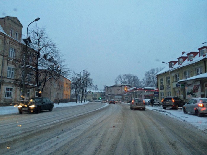 ludzie-sniegu-na-ulicach-foto-50431