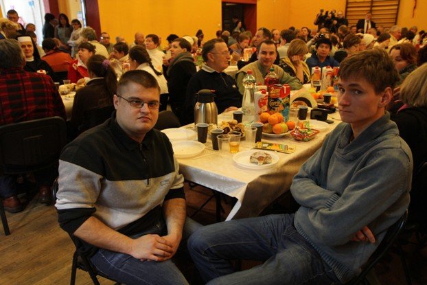zyczyli-sobie-pomyslnosci-i-mio-spedzili-czas-foto-50444