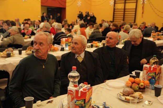 zyczyli-sobie-pomyslnosci-i-mio-spedzili-czas-foto-50444