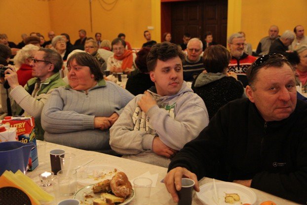 zyczyli-sobie-pomyslnosci-i-mio-spedzili-czas-foto-50444