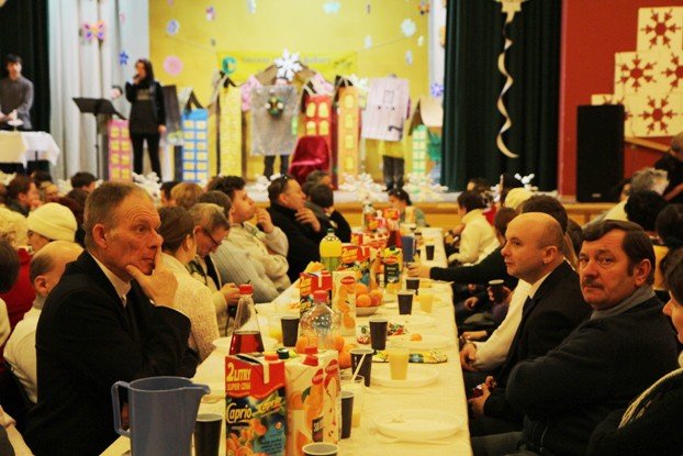 zyczyli-sobie-pomyslnosci-i-mio-spedzili-czas-foto-50444