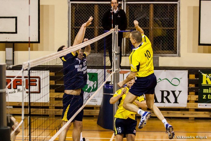 olimpia-przegrywa-w-trzech-setach-foto-50451