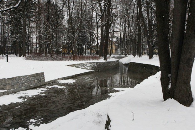 goraca-woda-w-parku-zdrojowym-tylko-na-chwile-foto-50472