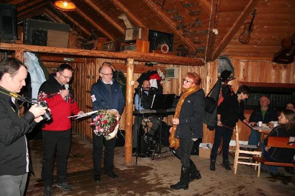 ludzie-gor-spotkali-sie-w-schronisku-kamienczyk-foto-50524