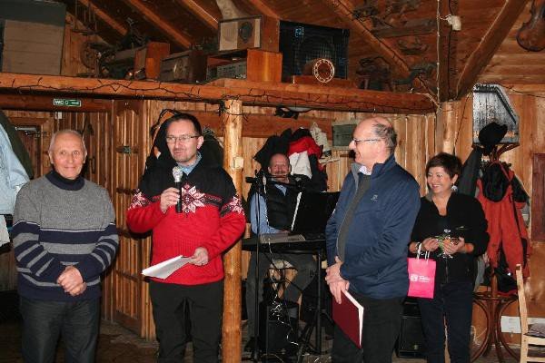 ludzie-gor-spotkali-sie-w-schronisku-kamienczyk-foto-50524