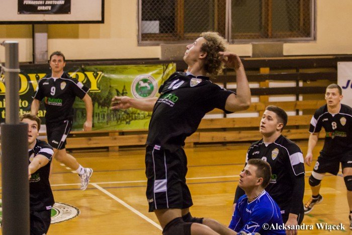 dreszczowiec-w-kowarach-olimpia-minimalnie-lepsza-foto-50555