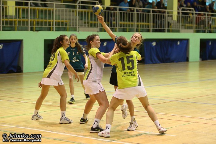 kpr-i-da-lekcje-modszym-kolezankom-foto-50565