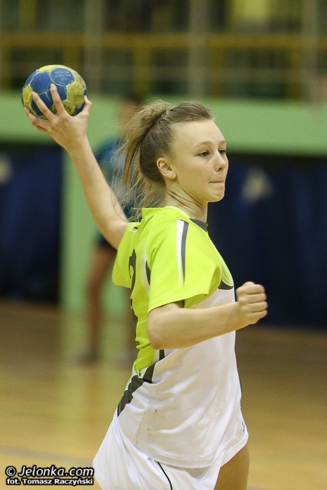 kpr-i-da-lekcje-modszym-kolezankom-foto-50565