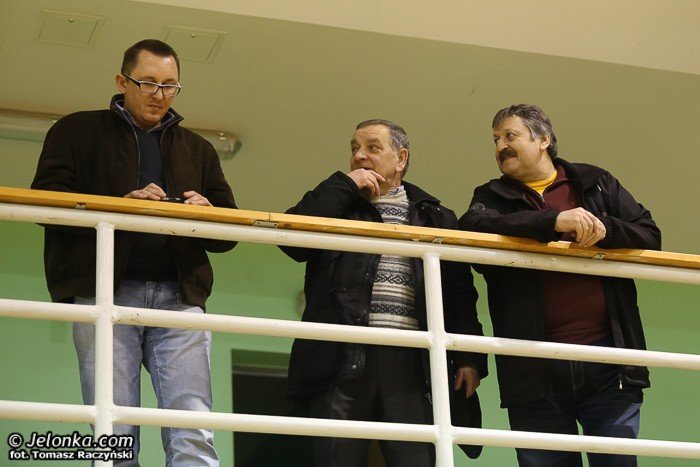 kpr-i-da-lekcje-modszym-kolezankom-foto-50565