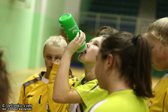 kpr-i-da-lekcje-modszym-kolezankom-foto-50565