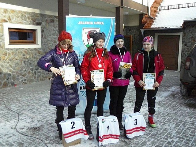 uczniowie-powalczyli-na-biegowkach-w-sobieszowie-foto-50576