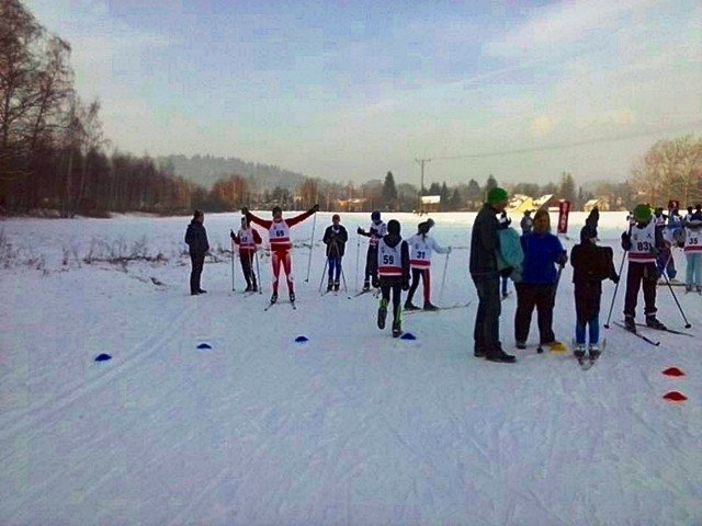 uczniowie-powalczyli-na-biegowkach-w-sobieszowie-foto-50576