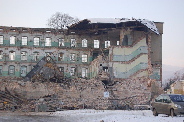 rozbiorka-ora-wstrzymana-sprawe-bada-prokurator-foto-50609