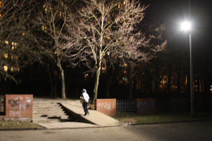 latarnia-przy-jedenastce-juz-oswietla-schody-foto-50610