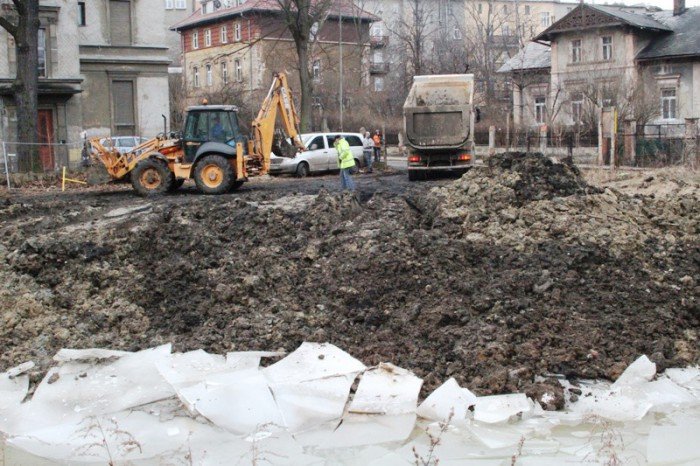 znika-wreszcie-wielka-dziura-w-centrum-miasta-foto-50638