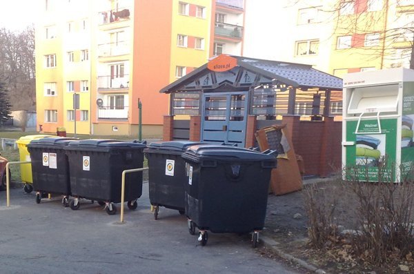 problem-ze-smietnikami-w-cieplicach-foto-50657