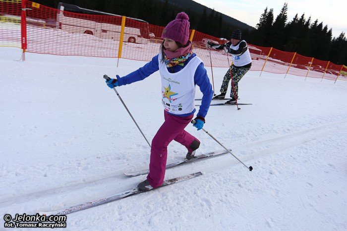 szalona-sztafeta-gwiazd-na-biegowkach-foto-50669