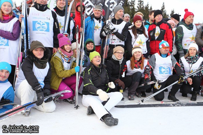 szalona-sztafeta-gwiazd-na-biegowkach-foto-50669