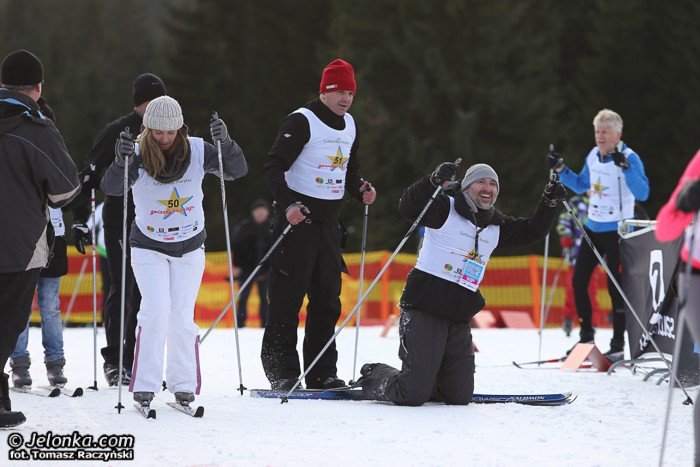 szalona-sztafeta-gwiazd-na-biegowkach-foto-50669