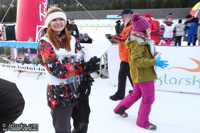 szalona-sztafeta-gwiazd-na-biegowkach-foto-50669